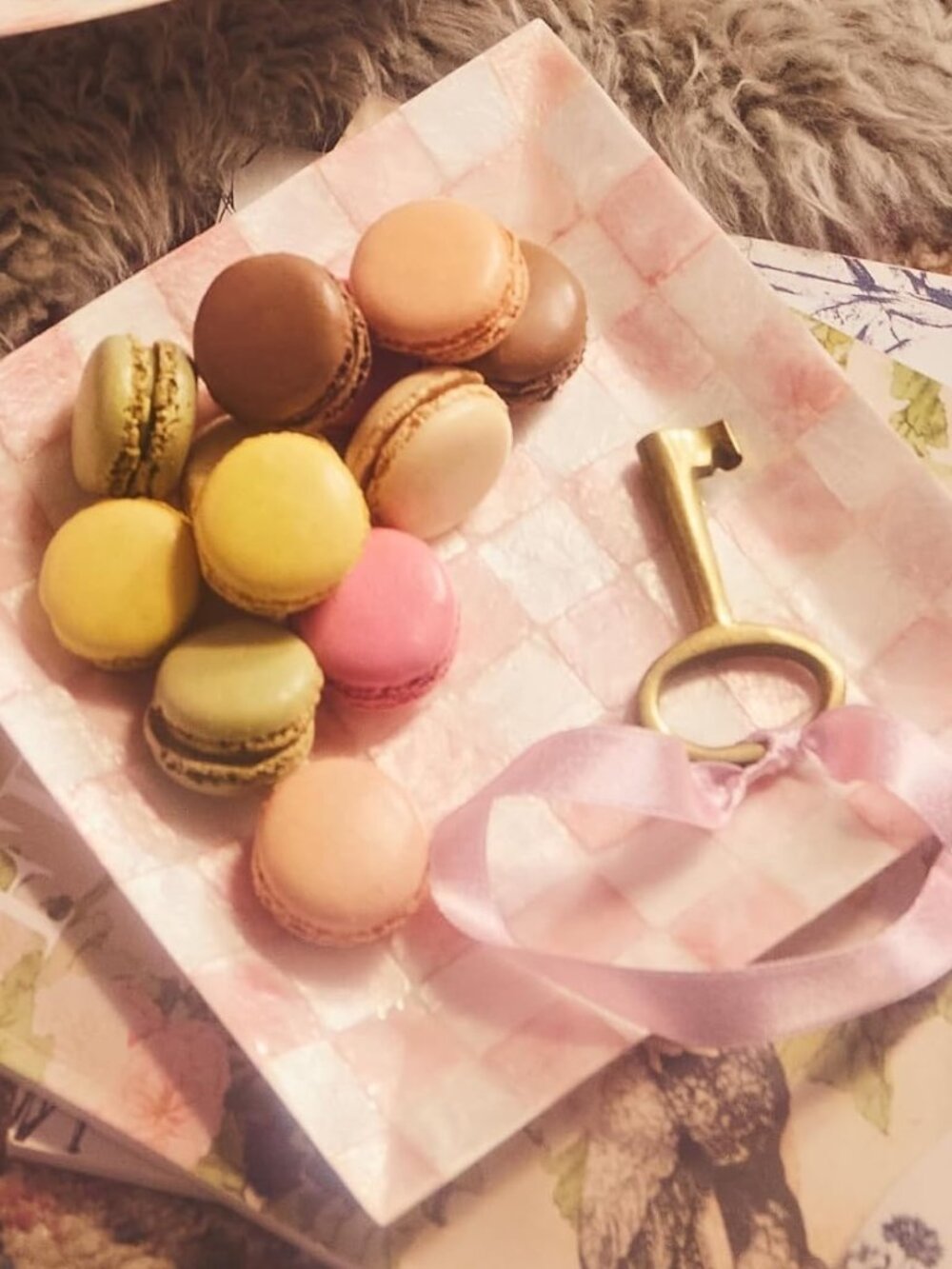 NEW MacKenzie-Childs Rosy Check Capiz Catchall Tray